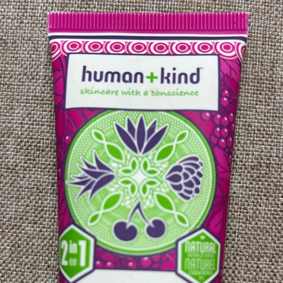 Humankind Hand Scrub - Purple and Green - Picture 5 of 5
